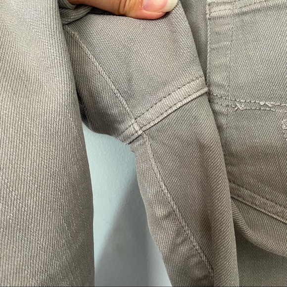 AG Adriano Goldschmied “The Crop” jeans washed grey crop capri length - Picture 3 of 6